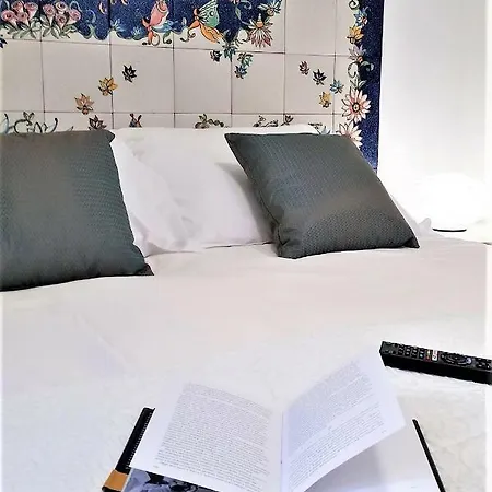 La Corte Dei Naviganti - Amalfi Coast - Bed & Breakfast 2*